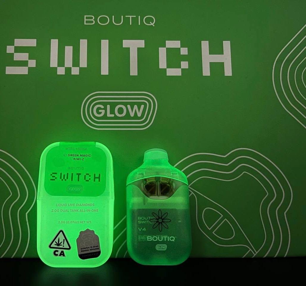 BOUTIQ SWITCH GLOW V4 DISPOSABLE