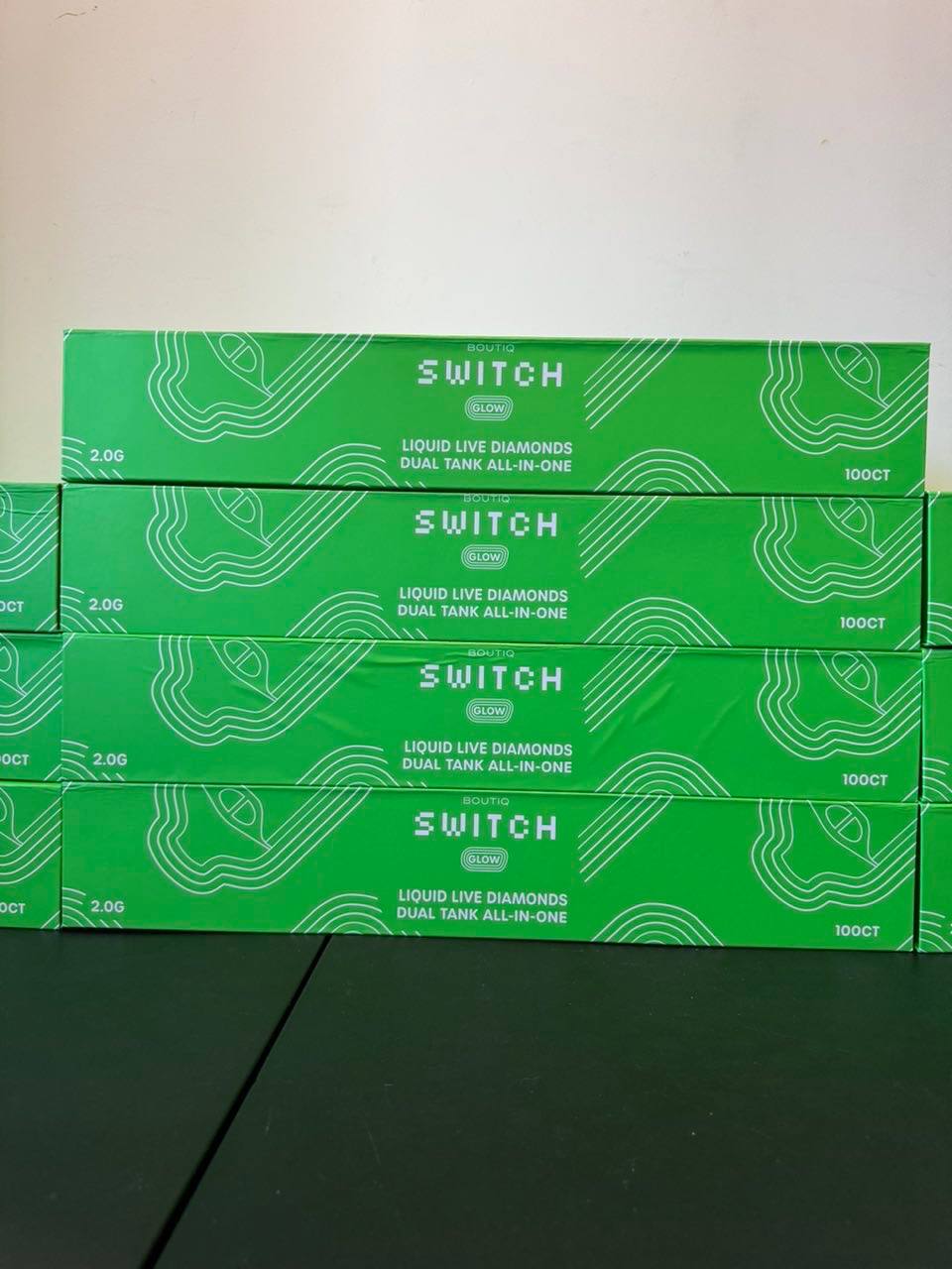 BOUTIQ SWITCH GLOW V4 DISPOSABLE BOUTIQ SWITCH GLOW V4 DISPOSABLE